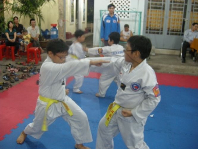 TP. HCM: Chùm ảnh lớp võ thuật Taekwondo chùa Thiên Chánh thi nâng cấp