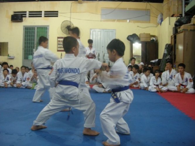 TP. HCM: Chùm ảnh lớp võ thuật Taekwondo chùa Thiên Chánh thi nâng cấp
