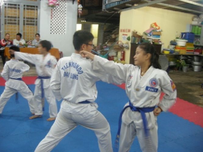 TP. HCM: Chùm ảnh lớp võ thuật Taekwondo chùa Thiên Chánh thi nâng cấp