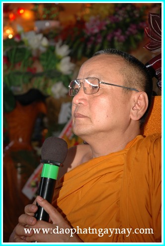 Đồng Nai: Đại lễ dâng y Kathina tại thiền viện Phước Sơn