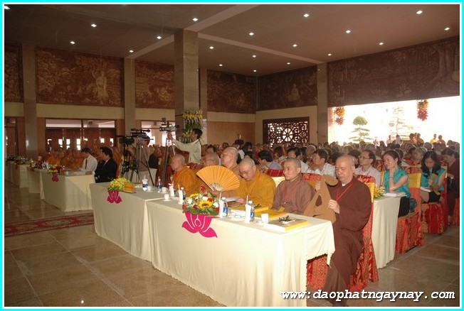 TP. HCM: Hội thảo hệ phái Khất Sĩ - Khai mạc thư viện - triển lãm Ánh Minh Quang