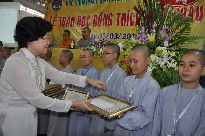 TP.HCM: Trao học bổng trí tuệ “THÍCH MINH CHÂU”