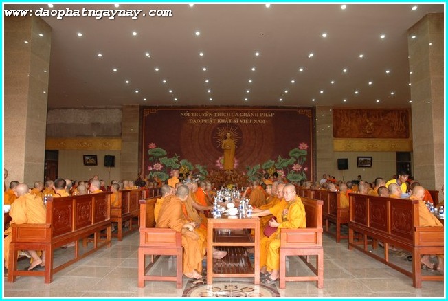 Phật giáo Nam tông tưởng niệm 60 năm tổ sư Minh Đăng Quang vắng bóng