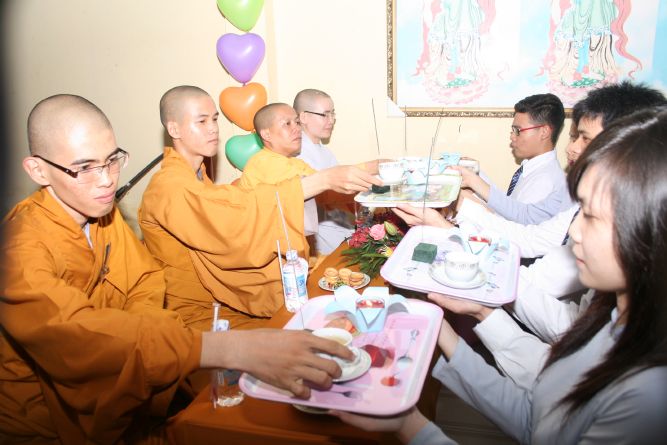 TP.HCM: Thiêng liêng lễ mừng ngày nhà giáo, 20/11 tại chùa Thiên Chánh