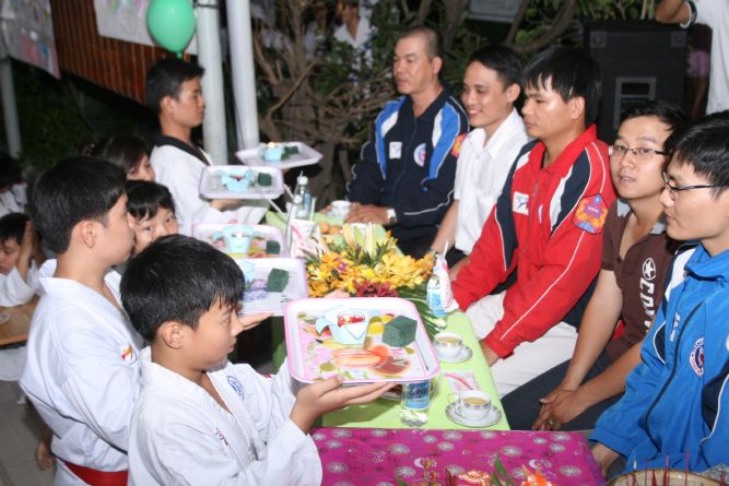TP.HCM: Thiêng liêng lễ mừng ngày nhà giáo, 20/11 tại chùa Thiên Chánh