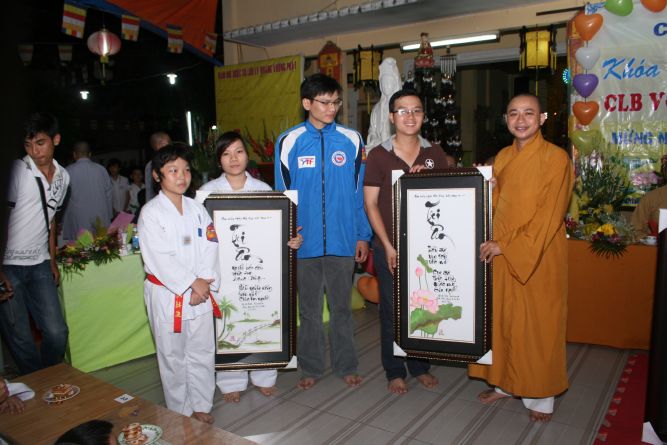 TP.HCM: Thiêng liêng lễ mừng ngày nhà giáo, 20/11 tại chùa Thiên Chánh