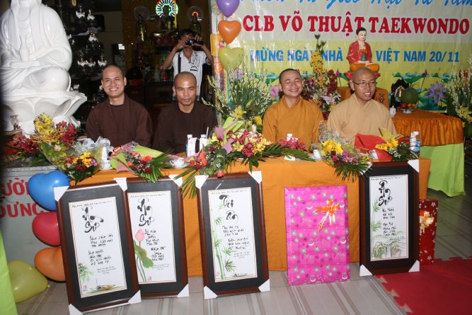 TP.HCM: Thiêng liêng lễ mừng ngày nhà giáo, 20/11 tại chùa Thiên Chánh