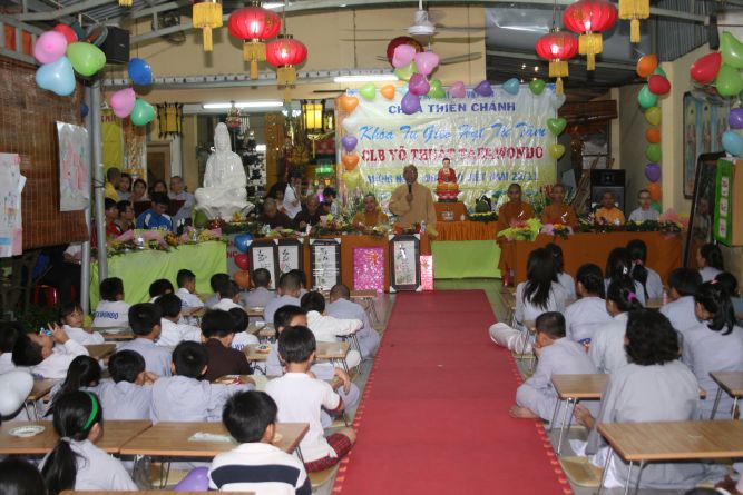 TP.HCM: Thiêng liêng lễ mừng ngày nhà giáo, 20/11 tại chùa Thiên Chánh