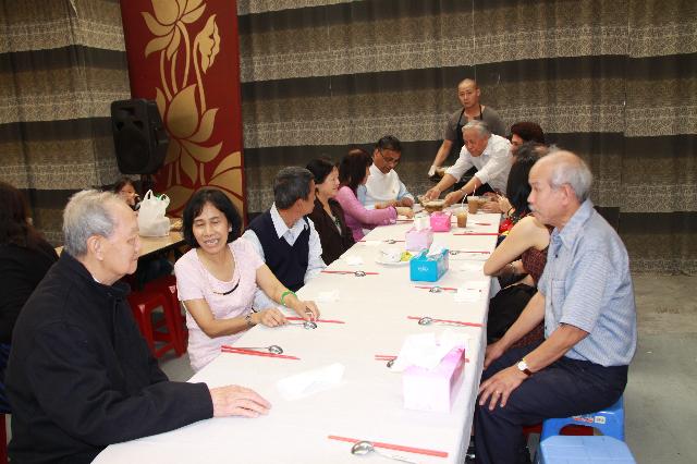 Buổi Chiếu Phim Tại Chùa Quang Minh, Melbourne, Úc Châu Được Thành Công Viên Mãn