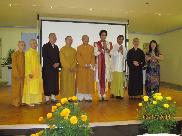 Buổi Chiếu Phim Tại Chùa Vĩnh Nghiêm, Sydney, Úc Châu Được Thành Công Viên Mãn