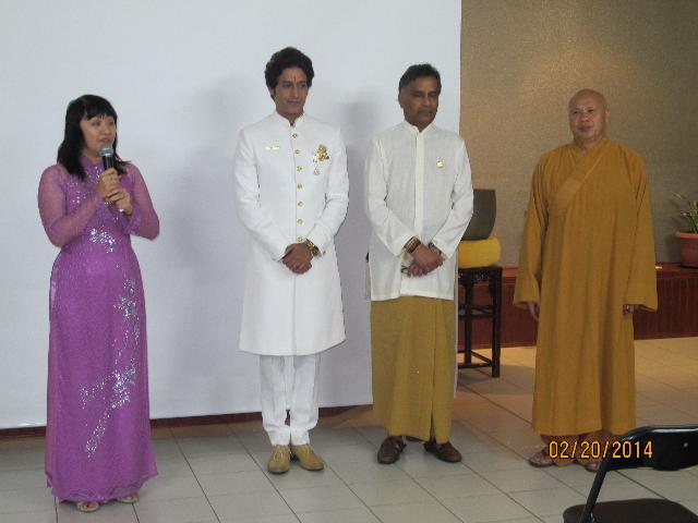 Buổi Chiếu Phim Tại Thiền Viện Minh Quang, Sydney, Úc Châu Được Thành Công Viên Mãn