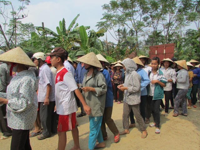 Quỹ Từ thiện Đạo Phật Ngày Nay cứu trợ miền Trung đợt 2 tại Hà Tĩnh và Đà Nẵng
