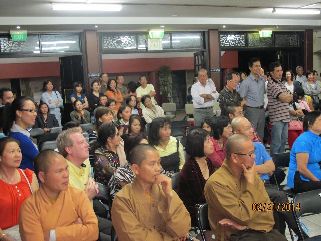 Buổi Chiếu Phim Tại Thiền Viện Minh Quang, Sydney, Úc Châu Được Thành Công Viên Mãn