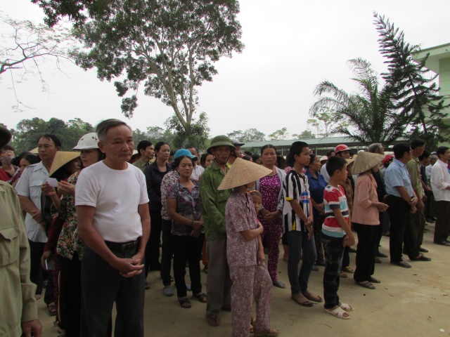 Quỹ Từ thiện Đạo Phật Ngày Nay cứu trợ miền Trung đợt 2 tại Hà Tĩnh và Đà Nẵng