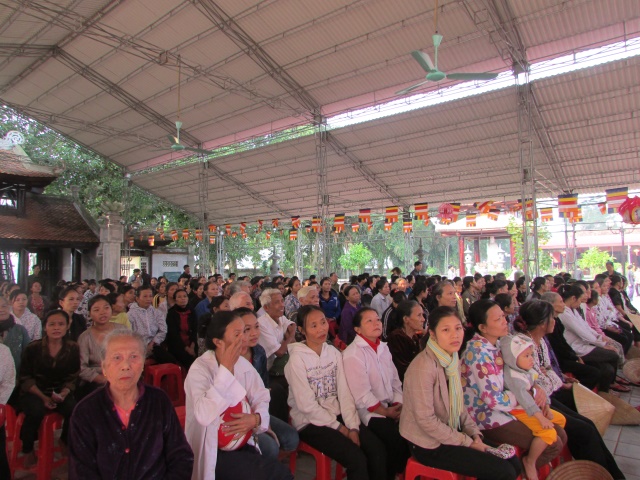 Quỹ Từ thiện Đạo Phật Ngày Nay cứu trợ miền Trung đợt 2 tại Hà Tĩnh và Đà Nẵng