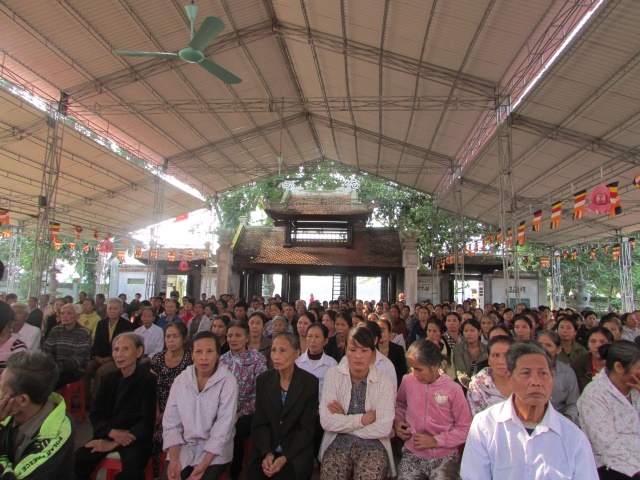 Quỹ Từ thiện Đạo Phật Ngày Nay cứu trợ miền Trung đợt 2 tại Hà Tĩnh và Đà Nẵng