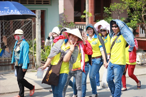 Chùa Khánh Ninh: Hành trình giải phóng các loài thủy tộc