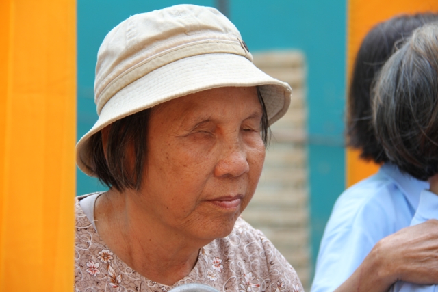 Quỹ Từ Thiện ĐPNN: Chương trình Quà Tết Yêu Thương 2014 đợt 3 tại chùa Giác Ngộ