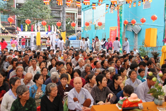 Quỹ Từ Thiện ĐPNN: Chương trình Quà Tết Yêu Thương 2014 đợt 3 tại chùa Giác Ngộ