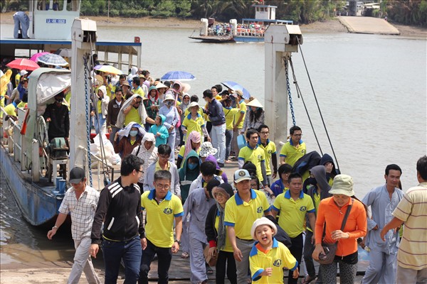 Chùa Khánh Ninh: Hành trình giải phóng các loài thủy tộc