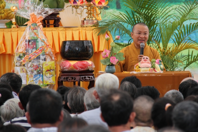 Quỹ Từ Thiện ĐPNN: Chương trình Quà Tết Yêu Thương 2014 đợt 3 tại chùa Giác Ngộ