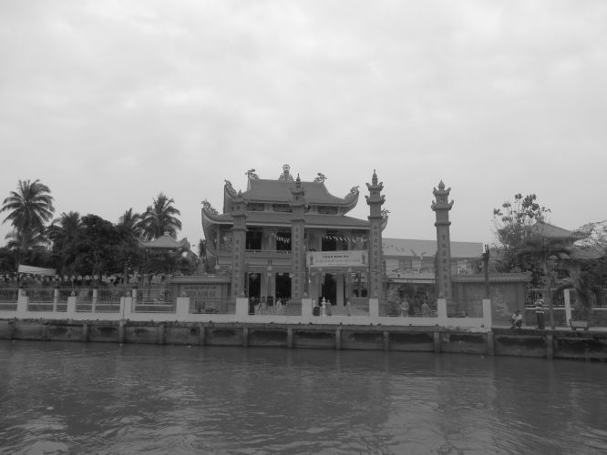 Tiền Giang: Hoành tráng đêm phóng đăng tại chùa Nam AnTiền Giang: Hoành tráng đêm phóng đăng tại chùa Nam An
