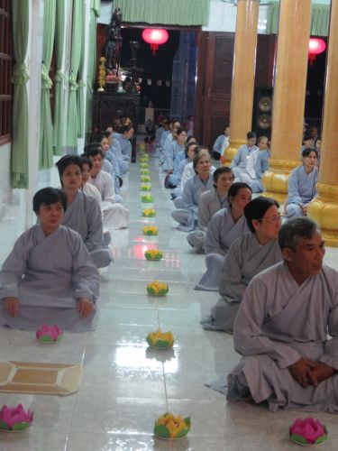Tiền Giang: Hoành tráng đêm phóng đăng tại chùa Nam AnTiền Giang: Hoành tráng đêm phóng đăng tại chùa Nam An