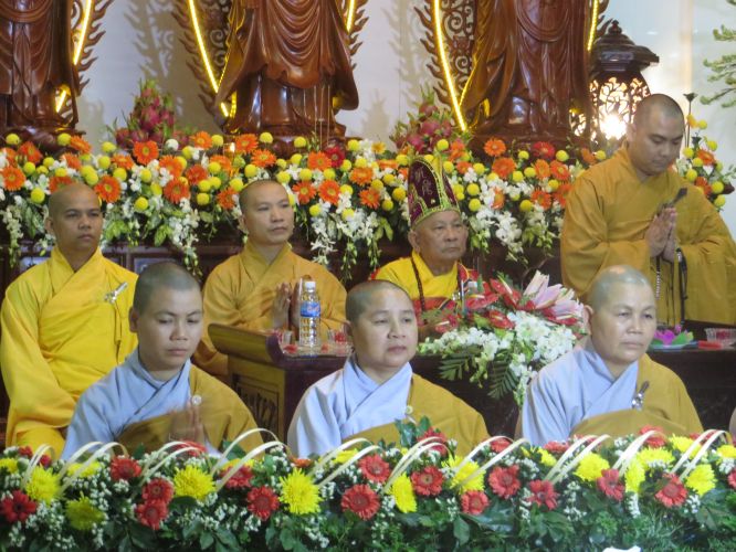 Tiền Giang: Hoành tráng đêm phóng đăng tại chùa Nam AnTiền Giang: Hoành tráng đêm phóng đăng tại chùa Nam An