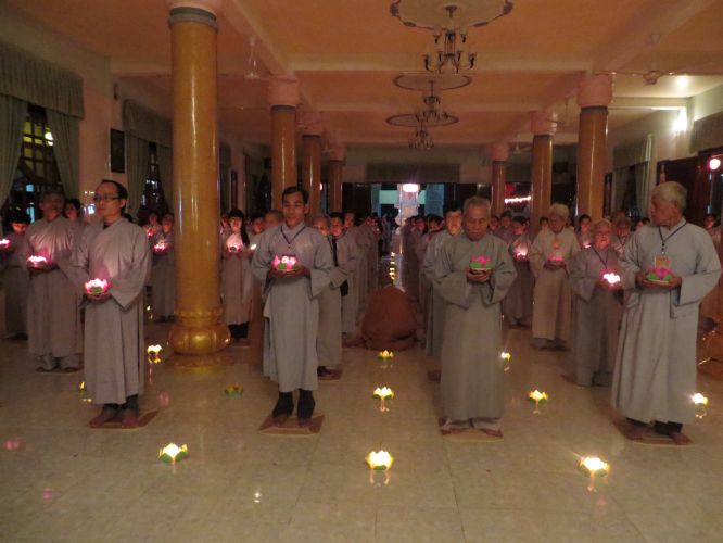 Tiền Giang: Hoành tráng đêm phóng đăng tại chùa Nam AnTiền Giang: Hoành tráng đêm phóng đăng tại chùa Nam An