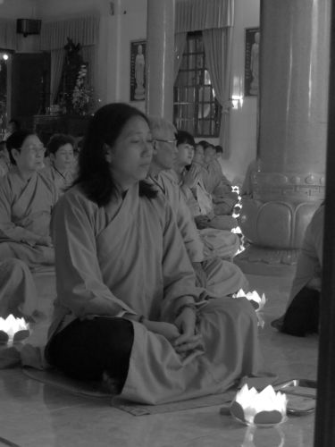 Tiền Giang: Hoành tráng đêm phóng đăng tại chùa Nam AnTiền Giang: Hoành tráng đêm phóng đăng tại chùa Nam An