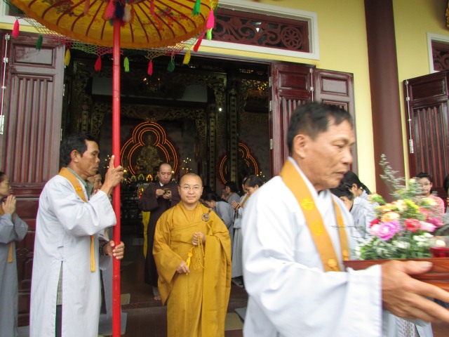 Quỹ Từ Thiện Đạo Phật Ngày Nay thực hiện chương trình “Quà tết yêu thương 2014”