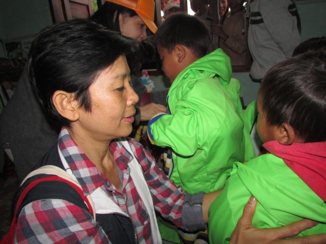 Quỹ Từ Thiện Đạo Phật Ngày Nay thực hiện chương trình “Quà tết yêu thương 2014”