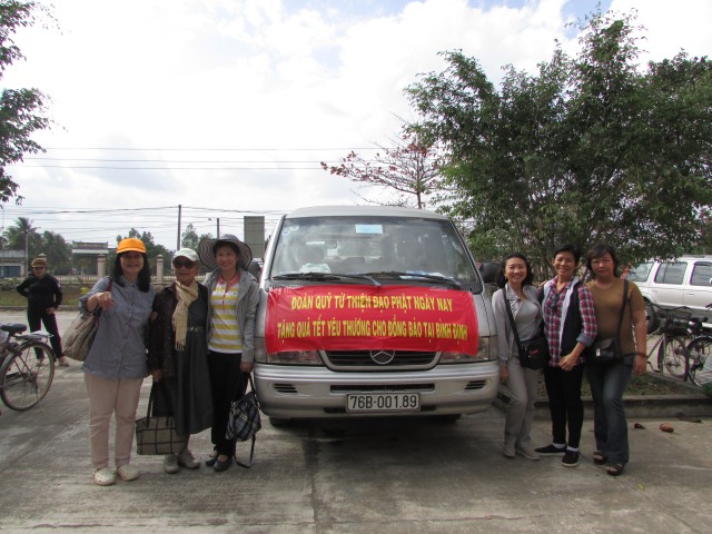 Quỹ Từ Thiện Đạo Phật Ngày Nay thực hiện chương trình “Quà tết yêu thương 2014”