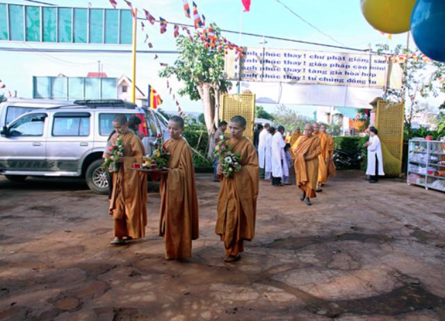 ĐăkLăc: Tịnh Xá Ngọc Chánh Lễ Đặt Đá Xây Dựng Chánh Điện