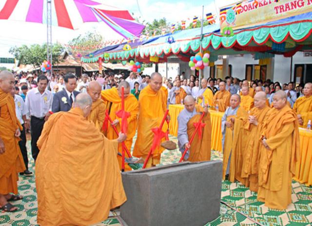 ĐăkLăc: Tịnh Xá Ngọc Chánh Lễ Đặt Đá Xây Dựng Chánh Điện