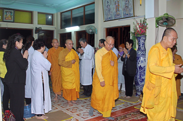 Đêm Hội Hoa Đăng Mừng Khánh Đản Đức Phật A-Di-Đà và Đại Đàn Trai Tăng - Tịnh Xá Ngọc Sơn – Bình Định
