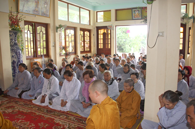 Đêm Hội Hoa Đăng Mừng Khánh Đản Đức Phật A-Di-Đà và Đại Đàn Trai Tăng - Tịnh Xá Ngọc Sơn – Bình Định