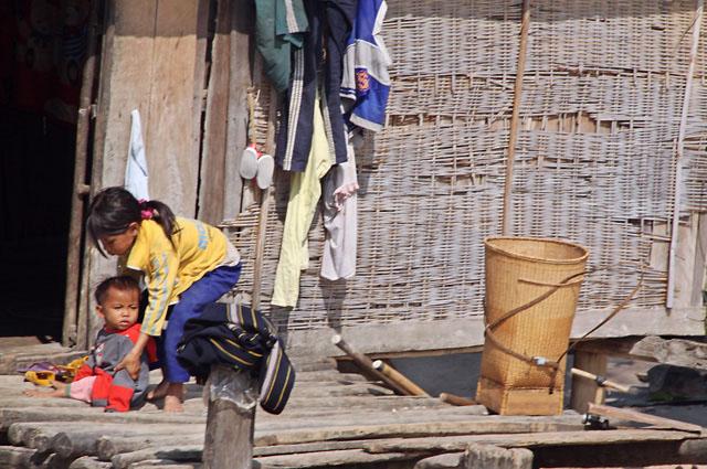 Phật Tử Gia Lai Từ Thiện Vùng Đồng Bào Khó Khăn