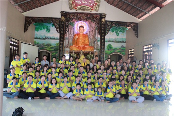 Chùa Khánh Ninh: Hành trình giải phóng các loài thủy tộc
