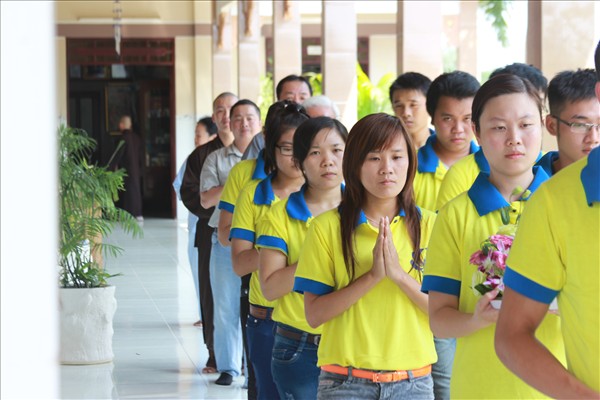 Chùa Khánh Ninh: Tọa đàm – giao lưu với vua giày Việt Nam