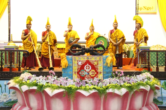 TP. HCM: Múa tâm linh và chiếu phim Vị Tiểu Phật