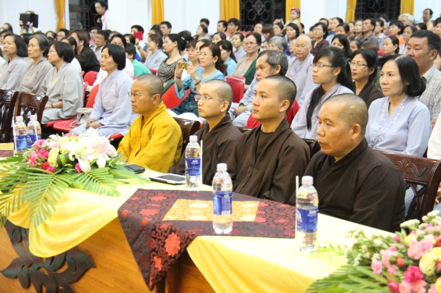 TP. HCM: Múa tâm linh và chiếu phim Vị Tiểu Phật