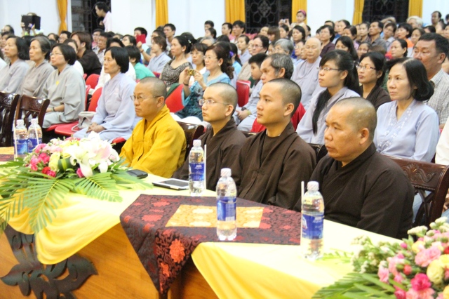TP. HCM: Múa tâm linh và chiếu phim Vị Tiểu Phật