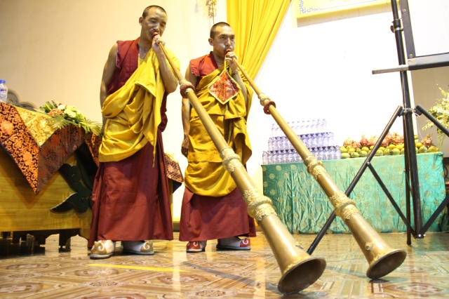 TP. HCM: Múa tâm linh và chiếu phim Vị Tiểu Phật