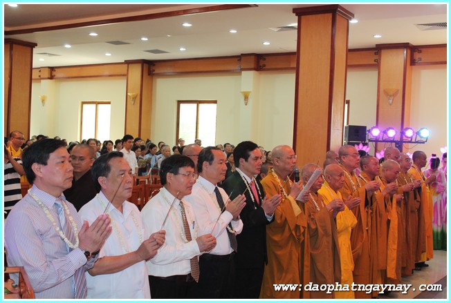 Hà Nội:  Đại lễ Phật Đản tại chùa Quán Sứ