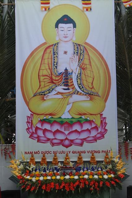 Đồng Tháp: Lễ Hoa Đăng Khai Đàn Dược Sư
