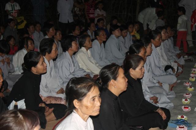 Đồng Tháp: Lễ Hoa Đăng Khai Đàn Dược Sư