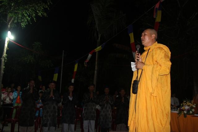 Đồng Tháp: Lễ Hoa Đăng Khai Đàn Dược Sư