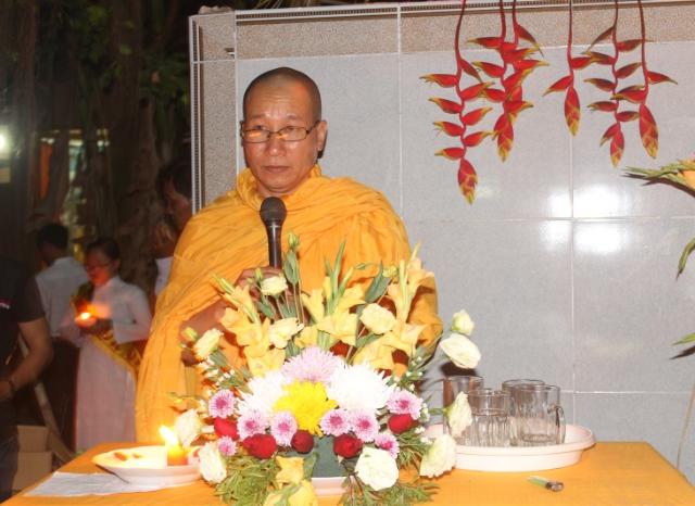 Đồng Tháp: Lễ Hoa Đăng Khai Đàn Dược Sư