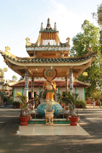 Đồng Tháp: Một ngày tu Bát quan trai nhiều ý nghĩa và an lạc